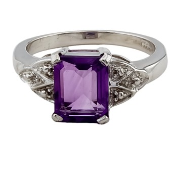 9ct White Gold Amethyst Ring size N